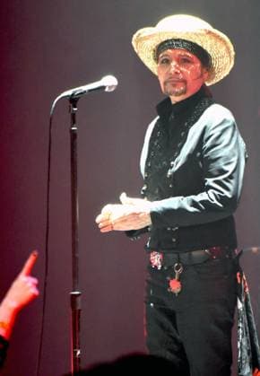 Adam Ant on stage for SQUEEZE - TRIED, TESTED AND TRIXIES in Concert, Fox Theatre, Atlanta, GA, August 22, 2026. Photo By: Derek Storm Everett Collection SQUEEZE - TRIED, TESTED AND TRIXIES in Concert PUBLICATIONXNOTxINxCANxCHNxFRAxITAxJPNxNORxPOLxRUSxESPxUKxUSA