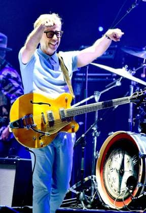 Entertainment Bilder des Tages #2 Haircut 100, Nick Heyward on stage for SQUEEZE - TRIED, TESTED AND TRIXIES in Concert, Fox Theatre, Atlanta, GA, August 22, 2026. Photo By: Derek Storm Everett Collection SQUEEZE - TRIED, TESTED AND TRIXIES in Concert PUBLICATIONXNOTxINxCANxCHNxFRAxITAxJPNxNORxPOLxRUSxESPxUKxUSA