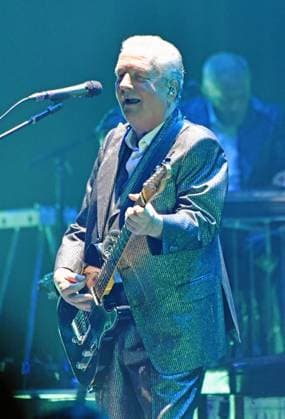 Squeeze, Glenn Tilbrook on stage for SQUEEZE - TRIED, TESTED AND TRIXIES in Concert, Fox Theatre, Atlanta, GA, August 22, 2026. Photo By: Derek Storm Everett Collection SQUEEZE - TRIED, TESTED AND TRIXIES in Concert PUBLICATIONXNOTxINxCANxCHNxFRAxITAxJPNxNORxPOLxRUSxESPxUKxUSA