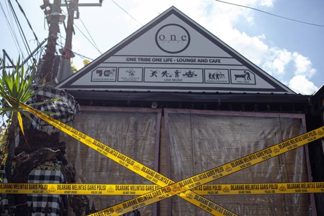 August 23, 2026, Badung, Bali, Indonesia: Yellow police tape cordons off the venue where a British tourist was fatally assaulted in the Kuta area, Badung, Bali. Denpasar Police have launched an investigation into the death of British national Paul Innes Dougan following a physical altercation involving four Australian tourists, working alongside national law enforcement to track down those responsible Badung Indonesia - ZUMAp229 20260823_zip_p229_005 Copyright: xLanaxPriatnax