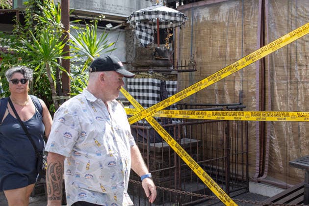 August 23, 2026, Badung, Bali, Indonesia: Yellow police tape cordons off the venue where a British tourist was fatally assaulted in the Kuta area, Badung, Bali. Denpasar Police have launched an investigation into the death of British national Paul Innes Dougan following a physical altercation involving four Australian tourists, working alongside national law enforcement to track down those responsible Badung Indonesia - ZUMAp229 20260823_zip_p229_007 Copyright: xLanaxPriatnax