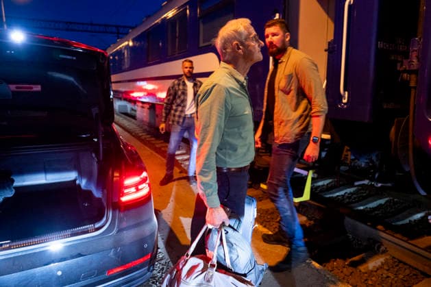 Store pa vei til Ukraina Przemysl, Polen 20260822. Statsminister Jonas Gahr Store ankommer toget i Przemysl i Polen for avreise til Kyiv i Ukraina. Foto: Javad Parsa NTB Przemysl Polen fMQJb9NjGZA EDITORIAL USE ONLY Ref:_BNC_POLfMQJb9NjGZA.jpg *** Store on his way to Przemysl, Ukraine, Poland 20260822 Prime Minister Jonas Gahr Store arrives by train in Przemysl, Poland, to depart for Kyiv, Ukraine. Photo: Javad Parsa, NTB. Przemysl, Poland. fMQJb9NjGZA. EDITORIAL USE ONLY. Ref: BNC POLfMQJb9NjGZA jpg  Copyright: xJavadxParsax xNTBx