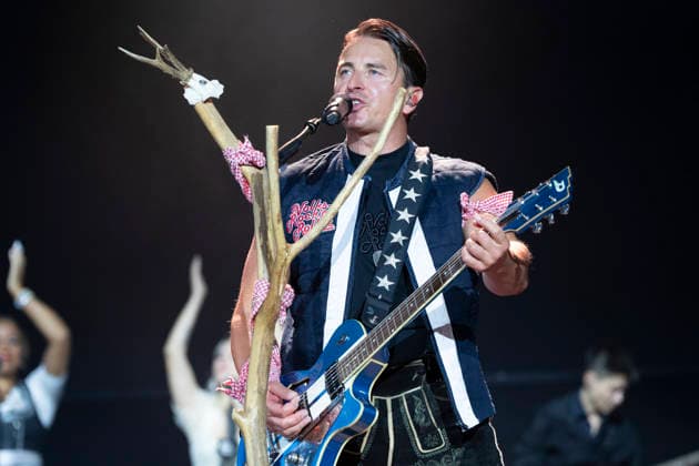 22.08.2026, Kitzbühel, Tennis Stadion, Kitzbühel Musikfestival,, Andreas Gabalier Kitzbühel Tennis Stadion Tirol Austria *** August 22, 2026, Kitzbühel, Tennis Stadium, Kitzbühel Music Festival, Andreas Gabalier, Kitzbühel Tennis Stadium, Tyrol, Austria  Copyright: xJustPictures.ch AlexanderxRaemyx