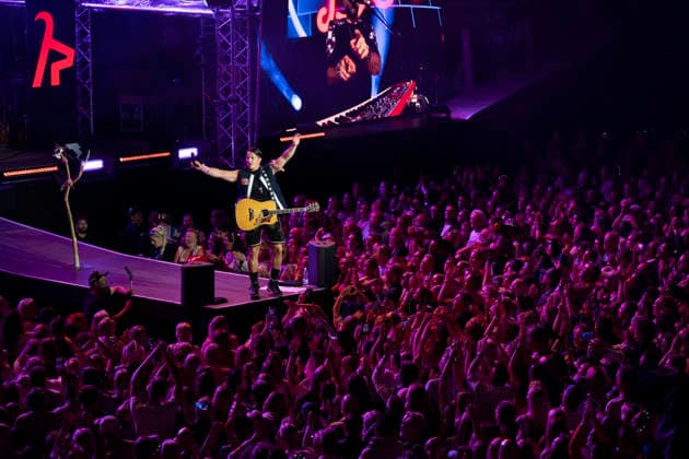 22.08.2026, Kitzbühel, Tennis Stadion, Kitzbühel Musikfestival,, Andreas Gabalier Kitzbühel Tennis Stadion Tirol Austria *** August 22, 2026, Kitzbühel, Tennis Stadium, Kitzbühel Music Festival, Andreas Gabalier, Kitzbühel Tennis Stadium, Tyrol, Austria Copyright: xJustPictures.ch AlexanderxRaemyx jp-de-AlRa-DSC03181