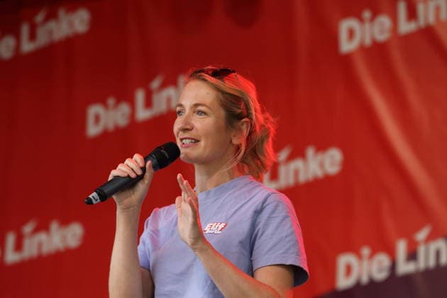 Ines Schwerdtner (Parteivorsitzende) spricht beim Die Linke Sommerfest im Lustgarten in Potsdam, 22. August 2026. Sommerfest Die Linke Potsdam *** Ines Schwerdtner, party chairwoman, speaks at The Left’s summer festival at the Lustgarten in Potsdam, August 22, 2026. The Left’s Summer Festival in Potsdam