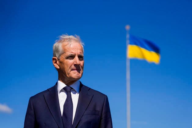 Statsminister i Kyiv Kyiv, Ukraina 20260823. Statsminister Jonas Gahr Store deltar pa markering av Ukrainas nasjonale flaggdag. Statsministeren er i Kyiv for a delta pa et toppmote med Ukraina og de nordisk-baltiske landene, markere Ukrainas nasjonale flaggdag og moter med ukrainske myndigheter. Foto: Javad Parsa NTB Kyiv Ukraina DIhdQHVT7NU EDITORIAL USE ONLY Ref:_BNC_POLDIhdQHVT7NU.jpg *** Prime Minister in Kyiv, Ukraine, August 23, 2026 Prime Minister Jonas Gahr Store participates in the celebration of Ukraine’s National Flag Day. The Prime Minister is in Kyiv to participate in a summit with Ukraine and the Nordic-Baltic countries, to mark Ukraine’s National Flag Day, and to meet with Ukrainian authorities. Photo: Javad Parsa, N  Copyright: xJavadxParsax xNTBx