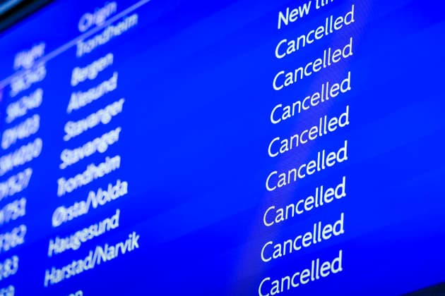 Flygelederforeningen gar ut i streik Gardermoen 20260823. Oslo lufthavn stenges fem timer sondag formiddag pa grunn av streik. Meklingen i oppgjoret for flygelederne pa norske flyplasser endte i brudd. Na er det streik blant flygeledere pa Gardermoen og pa Flesland. Foto: Amanda Pedersen Giske NTB Gardermoen Norge x69MBDzl-R8 EDITORIAL USE ONLY Ref:_BNCx69MBDzl-R8.jpg *** Air Traffic Controllers Association Goes on Strike at Gardermoen 20260823 Oslo Airport will be closed for five hours on Sunday morning due to a strike. Mediation in the collective bargaining agreement for air traffic controllers at Norwegian airports ended in a breakdown. Now there is a strike among air traffic controllers at Gardermoand at Flesland. Photo: Am  Copyright: xAmandaxPedersenxGiskexx xNTBx