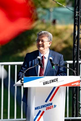 NEWS : Jean Luc Melenchon - AMFIS - La France Insoumise - Chateauneuf-sur-Isere - 23 08 2026 Jean-Luc MÃ lenchon lors de son meeting de candidat Ã la prÃ sidence de la RÃ publique Francaise 2027 lors des AMFIS 2026, universitÃ d Ã tÃ de la France Insoumise, Ã ChÃ¢teauneuf-sur-Isere le 23 08 2026. Photo Sandrine Thesillat PsNewZ  Copyright: xSandrinexThesillatx