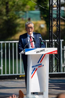NEWS : Jean Luc Melenchon - AMFIS - La France Insoumise - Chateauneuf-sur-Isere - 23 08 2026 Jean-Luc MÃ lenchon lors de son meeting de candidat Ã la prÃ sidence de la RÃ publique Francaise 2027 lors des AMFIS 2026, universitÃ d Ã tÃ de la France Insoumise, Ã ChÃ¢teauneuf-sur-Isere le 23 08 2026. Photo Sandrine Thesillat PsNewZ  Copyright: xSandrinexThesillatx
