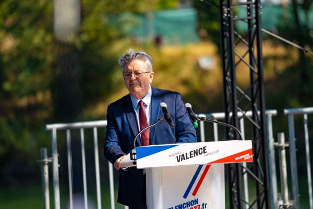 NEWS : Jean Luc Melenchon - AMFIS - La France Insoumise - Chateauneuf-sur-Isere - 23 08 2026 Jean-Luc MÃ lenchon lors de son meeting de candidat Ã la prÃ sidence de la RÃ publique Francaise 2027 lors des AMFIS 2026, universitÃ d Ã tÃ de la France Insoumise, Ã ChÃ¢teauneuf-sur-Isere le 23 08 2026. Photo Sandrine Thesillat PsNewZ  Copyright: xSandrinexThesillatx