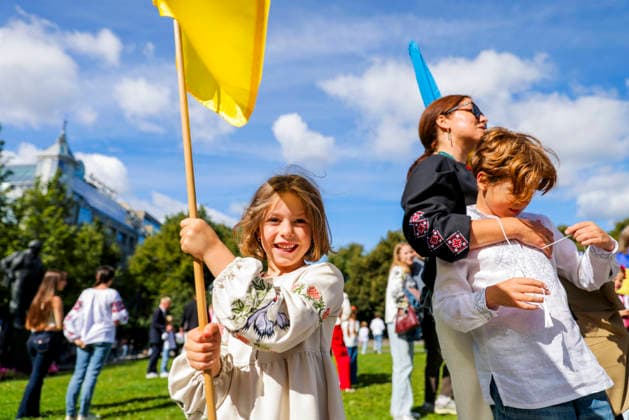 Markering av den ukrainske uavhengighetsdagen i Oslo Oslo 20260823. Polina med flagg under markering av den ukrainske uavhengighetsdagen pa Eidsvolls plass utenfor Stortinget i Oslo. Foto: Amanda Pedersen Giske NTB Oslo Norge c0KiKahP_6s EDITORIAL USE ONLY Ref:_BNC_POLc0KiKahP_6s.jpg *** Commemoration of Ukrainian Independence Day in Oslo Oslo 20260823 Polina with a flag during the commemoration of Ukrainian Independence Day at Eidsvolls plass outside the Storting in Oslo Photo: Amanda Pedersen Giske, NTB, Oslo, Norway c0KiKahP 6s EDITORIAL USE ONLY Ref BNC POLc0KiKahP 6s jpg  Copyright: xAmandaxPedersenxGiskex xNTBx