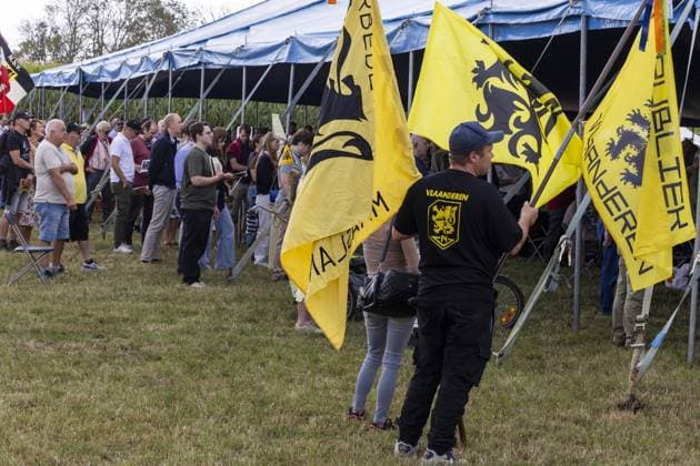 This image shows the IJzerwake at the IJzertreffen radical Flemish far-right gathering at the Gebroeders Van Raemdonck Monument in Zuidschote, Ieper (Ypres), Sunday 23 August 2026. The Ijzerwake commemorates the victims of the two World Wars combined with a rally for Flemish independence. The event derives its name from the IJzer (Yser) river where the most deadly battles of WWI were fought.  NICOLASxMAETERLINCK 184068115