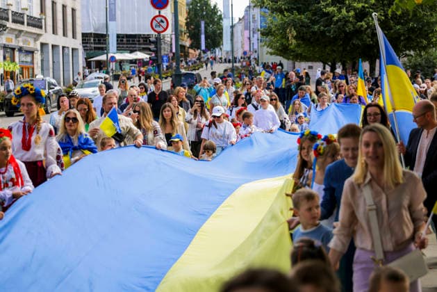 Markering av den ukrainske uavhengighetsdagen i Oslo Oslo 20260823. Markering av den ukrainske uavhengighetsdagen pa Eidsvolls plass utenfor Stortinget i Oslo. Foto: Amanda Pedersen Giske NTB Oslo Norge y2dwUY3dQMU EDITORIAL USE ONLY Ref:_BNC_POLy2dwUY3dQMU.jpg *** Celebration of Ukrainian Independence Day in Oslo Oslo 20260823 Celebration of Ukrainian Independence Day at Eidsvolls plass outside the Storting in Oslo Photo: Amanda Pedersen Giske, NTB Oslo, Norway y2dwUY3dQMU EDITORFOR EDITORIAL USE ONLY Ref BNC POLy2dwUY3dQMU jpg  Copyright: xAmandaxPedersenxGiskex xNTBx