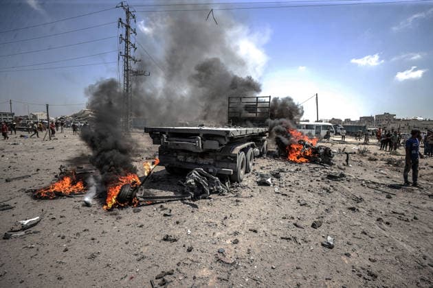 Israeli attacks on Gaza continue despite ceasefire GAZA STRIP, GAZA, PALESTINE - AUGUST 23: Some vehicles are rendered unusable following an Israeli airstrike that destroyed several homes and tents where displaced Palestinians were staying in Zuvayda, Gaza Strip, Palestine, on August 23, 2026. Ali Jadallah Anadolu Gaza Strip Gaza. Editorial use only. Please get in touch for any other usage.  Copyright: x2026xAnadoluxAlixJadallahx