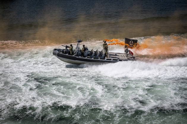 News Bilder des Tages TEKNOFEST Blue Homeland KOCAELI, TURKIYE - AUGUST 23: Turkish Naval Forces Command s Underwater Offense (SAT) and Underwater Defense (SAS) commandos perform during TEKNOFEST Blue Homeland, organized under the leadership of the Turkish Ministry of National Defense and the Turkiye Technology Team Foundation (T3 Foundation), with Anadolu as its Global Communications Partner, in Kocaeli, Turkiye, on August 23, 2026. Sebnem Coskun Anadolu Kocaeli Turkey. Editorial use only. Please get in touch for any other usage.  Copyright: x2026xAnadoluxSebnemxCoskunx