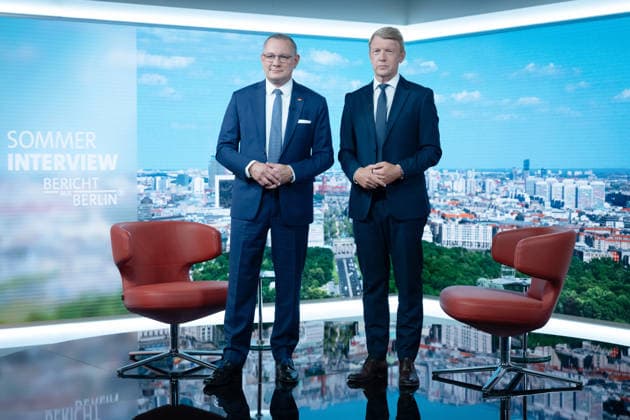 ARD-Sommerinterview, Tino Chrupalla, AfD Berlin, ARD-Sommerinterview, Tino Chrupalla, Vorsitzender, AfD, Moderator, Markus Preiß, ARD-Hauptstadtstudio Berlin Berlin GER *** ARD Summer Interview, Tino Chrupalla, AfD Berlin, ARD Summer Interview, Tino Chrupalla, Chair, AfD, Host, Markus Preiß, ARD Berlin Capital Studio, Berlin, GER