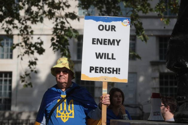 News Bilder des Tages . 23 08 2026. London, United Kingdom. Ukraine s National Flag Day. Ukrainians living in the UK gather on Whitehall for Ukraine s National Flag Day celebration.  xMartynxWheatleyx xi-Imagesx IIM-26958-0008