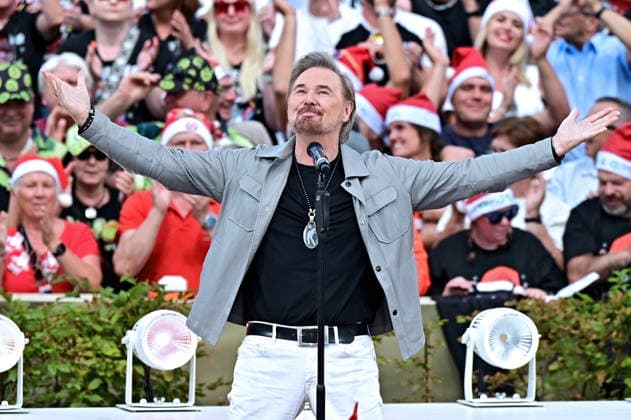 ZDF - Fernsehgarten. Sänger Nik P. während der ZDF - Unterhaltungsshow Fernsehgarten am 23.08.2026 in Mainz. Weihnachten im Fernsehgarten. 20260823MWI141336 *** ZDF Fernsehgarten singer Nik P during the ZDF entertainment show Fernsehgarten on August 23, 2026, in Mainz Christmas at the Fernsehgarten 20260823MWI141336