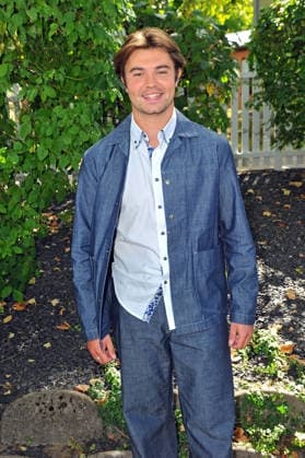 ZDF - Fernsehgarten. Sänger Linus Bruhn während der ZDF - Unterhaltungsshow Fernsehgarten am 23.08.2026 in Mainz. Weihnachten im Fernsehgarten. 20260823MWI140712 *** ZDF Fernsehgarten singer Linus Bruhn during the ZDF entertainment show Fernsehgarten on August 23, 2026, in Mainz; Christmas at the Fernsehgarten 20260823MWI140712