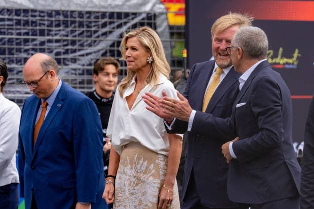 Royals At F1 Dutch Grand Prix Prize Ceremony- Zandvoort King Willem Alexander of the Netherlands and Queen Maxima of the Netherlands pose with Formula One Group CEO Stefano Domenicali at the Circuit Zandvoort during the Formula 1 Heineken Dutch Grand Prix 2026 in Zandvoort, Netherlands on August 23, 2026. Photo by Kay Int Veen NL Beeld Bruno Press ABACAPRESS.COM Zandvoort Netherlands  Copyright: xBrunoxPress ABACAx
