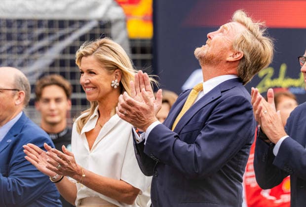 Royals At F1 Dutch Grand Prix Prize Ceremony- Zandvoort Queen Maxima and King Willem-Alexander of the Netherlands, alongside Stefano Domenicali President of Formula 1, attend the 2026 Formula 1 Heineken Dutch Grand Prix at the Zandvoort Circuit in Zandvoort, Netherlands on August 23, 2026. Photo by Antoine Lapeyre Reveries Agency ABACAPRESS.COM Zandvoort Netherlands  Copyright: xAntoinexLapeyre ReveriesxAgency ABACAx