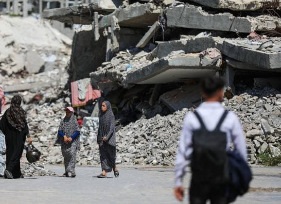 August 24, 2026, Jabalia, Palestine, State of: JABALIA REFUGEE CAMP, NORTHERN GAZA STRIP, PALESTINE, AUGUST 23, 2026: Palestinians live amid the rubble of destroyed homes and extensive damage in Jabalia refugee camp in the northern Gaza Strip, facing difficult living conditions as they seek safety and basic necessities. Jabalia Palestine, State of - ZUMAq101 20260824_zna_q101_027 Copyright: xRamzixAbuxAmerx