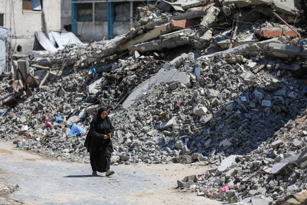 Palestinians live amid destruction in Jabalia camp JABALIA REFUGEE CAMP, NORTHERN GAZA STRIP, PALESTINE, AUGUST 23, 2026: Palestinians live amid the rubble of destroyed homes and extensive damage in Jabalia refugee camp in the northern Gaza Strip, facing difficult living conditions as they seek safety and basic necessities. JABALIA Palestine, State of Copyright: x xRamzixAbuxAmerx xJNAxPressx