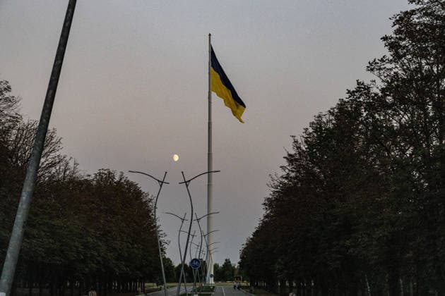 Russian attack on Kramatorsk on Ukrainian Flag Day KRAMATORSK, UKRAINE - AUGUST 23: A view of the Ukrainian flag at Yuvileiny Park on the Ukrainian Flag Day in Kramatorsk, Ukraine, on August 23, 2026. Francisco Richart Anadolu Kramatorsk Ukraine. Editorial use only. Please get in touch for any other usage.  Copyright: x2026xAnadoluxFranciscoxRichartx