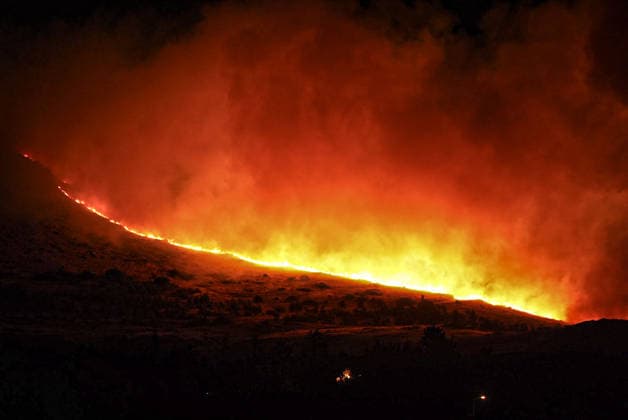 Firefighters respond to fire in wooded area in Ankara ANKARA, TURKIYE - AUGUST 23: Smoke rises from a wooded area in the Mamak district of Ankara, Turkiye on August 23, 2026, as firefighters work to extinguish the wide-scale fire using two fire trucks and three water tankers. Metin Aktas Anadolu Ankara Turkey. Editorial use only. Please get in touch for any other usage.  Copyright: x2026xAnadoluxMetinxAktasx