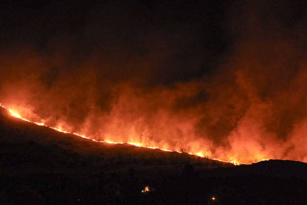 Firefighters respond to fire in wooded area in Ankara ANKARA, TURKIYE - AUGUST 23: Smoke rises from a wooded area in the Mamak district of Ankara, Turkiye on August 23, 2026, as firefighters work to extinguish the wide-scale fire using two fire trucks and three water tankers. Metin Aktas Anadolu Ankara Turkey. Editorial use only. Please get in touch for any other usage.  Copyright: x2026xAnadoluxMetinxAktasx