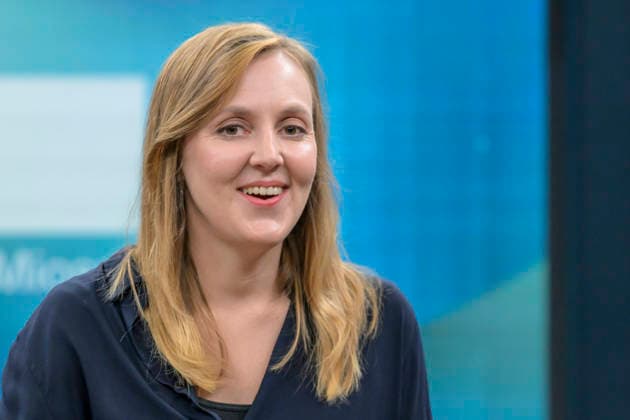 im Bild v.l.: Valerie Schönian, Journalistin, ZEIT, GER, Berlin, Studio, zu Gast bei - Caren Miosga, Polittalk, TV, Format, Aufzeichnung, aufgezeichnet, Das Erste, aus Adlershof - am Studio 20, Thema: Ist die Brandmauer noch zu halten? (Im Bezug auf - Die AfD und die Landtagswahl in Sachsen-Anhalt.) 23.08.2026, *** Pictured from left: Valerie Schönian, journalist, *Die Zeit*, Germany, Berlin, studio, guest on Caren Miosga’s political talk show, TV program, pre-recorded, Das Erste, from Studio 20 in Adlershof, topic: Can the firewall still be maintained? regarding the AfD and the state election in Saxony-Anhalt on August 23, 2026, Copyright: HMBxMedia UwexKoch