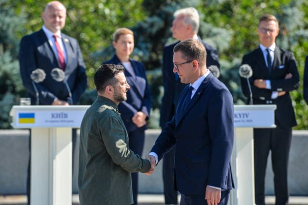 President of Ukraine Volodymyr Zelenskyy (L) shakes hands with Prime Minister of Estonia Kristen Michal during the ceremony to raise the State Flag at the National Museum of the History of Ukraine in the Second World War Memorial Complex on National Flag Day, Kyiv, Ukraine, August 23, 2026. (Photo by Yevhen Kotenko Ukrinform) Raising of State Flag of Ukraine in Kyiv  Copyright: xYevhenxKotenkox