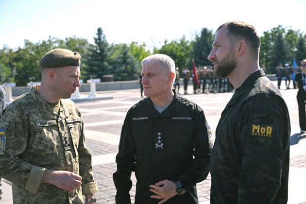 Commander-in-Chief of the Armed Forces of Ukraine Mykhailo Drapatyi, Chief of the Defence Intelligence of Ukraine Oleh Ivashchenko and Minister of Defence of Ukraine Yevhenii Khmara (L to R) attend the ceremony to raise the State Flag at the National Museum of the History of Ukraine in the Second World War Memorial Complex on National Flag Day, Kyiv, Ukraine, August 23, 2026. This photo cannot be distributed in the Russian Federation. Prime Minister of Latvia Andris Kulbergs, President of Finland Alexander Stubb, Prime Minister of Estonia Kristen Michal, President of Ukraine Volodymyr Zelenskyy, Prime Minister of Norway Jonas Gahr Store, President of Lithuania Gitanas Nauseda and Prime Minister of Denmark Mette Frederiksen (L to R) parti  Copyright: xYevhenxKotenkox