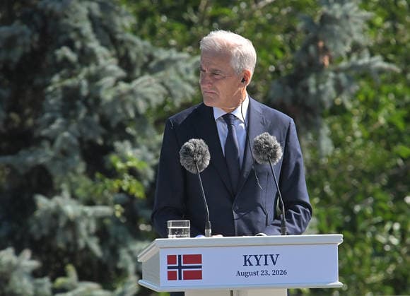 Prime Minister of Norway Jonas Gahr Store participates in the ceremony to raise the State Flag at the National Museum of the History of Ukraine in the Second World War Memorial Complex on National Flag Day, Kyiv, Ukraine, August 23, 2026. (Photo by Yevhen Kotenko Ukrinform) Raising of State Flag of Ukraine in Kyiv  Copyright: xYevhenxKotenkox