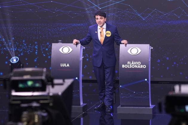 Band hosts the first presidential debate without Lula and Flavio Bolsonaro. Sao Paulo, SP. 23.08.2026 - Presidential Debate - Candidate Renan Santos (mission) during the first debate of the presidential race elections promoted by TV Bandeirantes, at the station s headquarters, in the southern zone of Sao Paulo, this Sunday, August 23, 2026.(Foto: Marina Uezima Brazil Photo Press Brazil Photo Press) INTERNATIONAL Sao Paulo Sao Paulo Brasil Copyright: xMarinaxUezimax