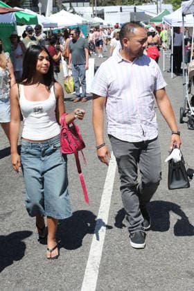 Celebrities shopping at the Farmers Market Featuring: Alyssa Alize, Nick Mendoza III Where: Studio City, California, United States When: 23 Aug 2026 Credit: H2Y INSTARimages EDITORIAL USE ONLY. NOT FOR USE BY NEWSPAPERS BASED IN THE UK. Copyright: xx instar55939939