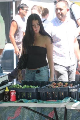 Celebrities shopping at the Farmers Market Featuring: Charli D Amelio, Nick Mendoza III Where: Studio City, California, United States When: 23 Aug 2026 Credit: H2Y INSTARimages EDITORIAL USE ONLY. NOT FOR USE BY NEWSPAPERS BASED IN THE UK. Copyright: xx instar55939950