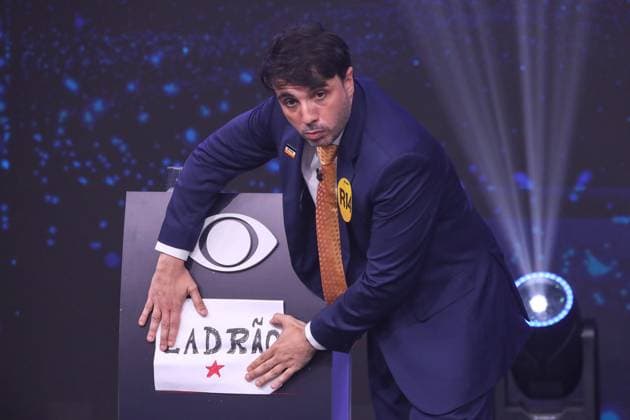 Band hosts the first presidential debate without Lula and Flavio Bolsonaro. Sao Paulo, SP. 23.08.2026 - Presidential Debate - Candidate Renan Santos (mission) during the first debate of the presidential race elections promoted by TV Bandeirantes, at the station s headquarters, in the southern zone of Sao Paulo, this Sunday, August 23, 2026.(Foto: Marina Uezima Brazil Photo Press Brazil Photo Press) INTERNATIONAL Sao Paulo Sao Paulo Brasil Copyright: xMarinaxUezimax