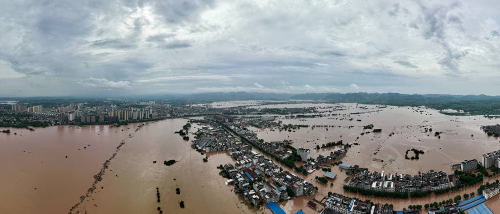 NINGMING, CHINA - AUGUST 23: Residents evacuate in an orderly manner as flooding hits Chengzhong Town in Ningming County on August 23, 2026 in Chongzuo, Guangxi Zhuang Autonomous Region of China. The local area experienced flooding due to the impact of a typhoon.  Copyright: xVCGx 111661703323