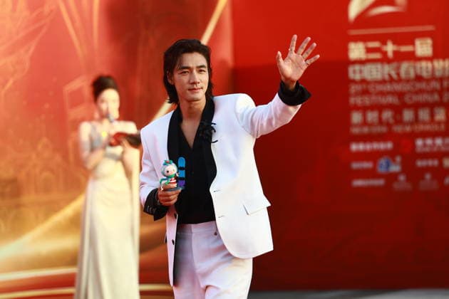 CHANGCHUN, CHINA - AUGUST 23: Actor Ci Sha arrives at the red carpet for the opening of the 21st Changchun Film Festival on August 23, 2026 in Changchun, Jilin Province of China.  Copyright: xVCGx 111661785226