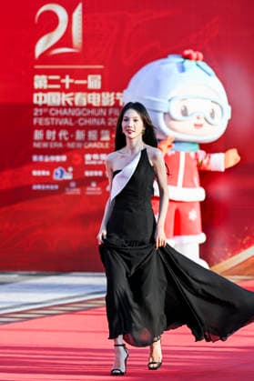 CHANGCHUN, CHINA - AUGUST 23: Actress Gina Jin Chen arrives at the red carpet for the opening of the 21st Changchun Film Festival on August 23, 2026 in Changchun, Jilin Province of China.  Copyright: xVCGx 111661791312