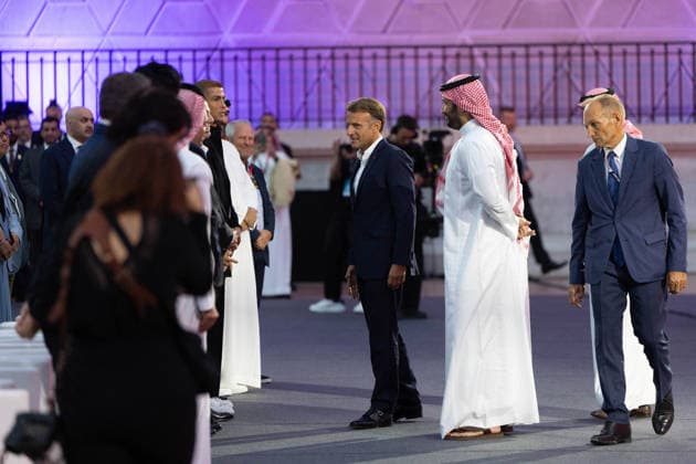 French President Emmanuel Macron and Saudi Arabia s Crown Prince Mohammed bin Salman (MBS) attend the closing ceremony of the Esports World Cup at the Grand Palais in Paris, France, on August 23, 2026. Raphael Lafargue, Pool Bestimage, Paris, France  Copyright: xRaphaelxLafarguex xPoolx xBestimagexRaphaelxLafarguex xPoolx xBestimagex