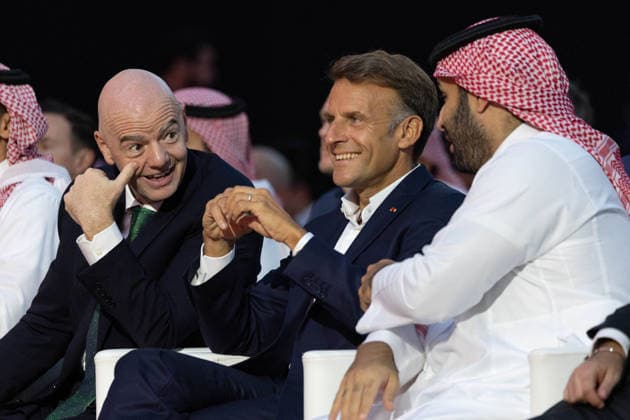 French President Emmanuel Macron, Saudi Arabia s Crown Prince Mohammed bin Salman (MBS), and FIFA President Gianni Infantino attend the closing ceremony of the Esports World Cup at the Grand Palais in Paris, France, on August 23, 2026. Raphael Lafargue, Pool Bestimage, Paris, France  Copyright: xRaphaelxLafarguex xPoolx xBestimagexRaphaelxLafarguex xPoolx xBestimagex
