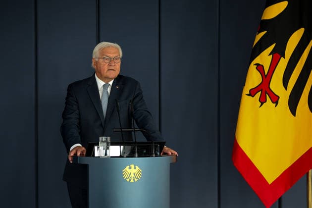Symbolische Schlüsselübergabe für den Amtssitz am Spreebogen Ansprache bei der symbolischen Schlüsselübergabe für das als temporärer Amtssitz des Bundespräsidenten genutzte Gebäude. Frank-Walter Steinmeier, Bundespräsident. DEU, Deutschland, Berlin, 24.08.2026 *** Symbolic Key Handover for the Official Residence at Spreebogen Speech at the symbolic key handover for the building used as the Federal President’s temporary official residence Frank-Walter Steinmeier, Federal President DEU, Germany, Berlin, August 24, 2026