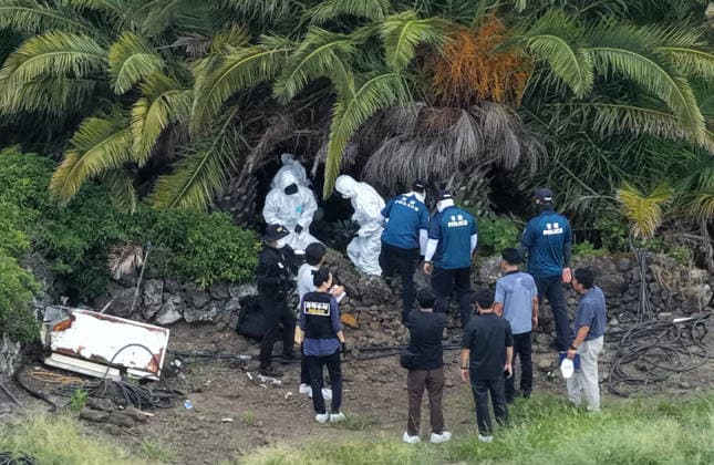 Presumed body of missing woman found Presumed body of missing woman found Investigators examine the scene at a palm tree farm in the city of Jeju on South Korea s largest island of the same name on Aug. 24, 2026, where the presumed body of a missing woman, Jang Mi-ran, was found. The discovery of the 37-year-old Jang came amid an intensive search for the missing person launched belatedly due to a police officer there prematurely, if not illegally, closing the case, allegedly without confirming her safety. (Yonhap) 2026-08-24 18:32:59 < 1980-2026 YONHAPNEWS AGENCY. .> Á¦ÁÖµµ Á¦ÁÖµµ EDITORIAL USE ONLY  Copyright: xx PYH2026082418330031500 YonhapxNewsx yonphotos255914