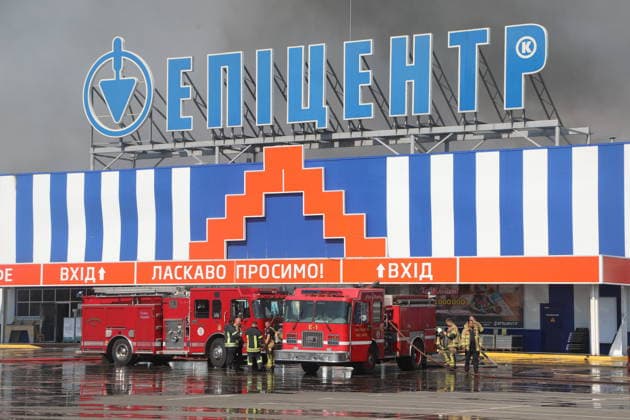 Five injured in Russian strikes on warehouse facilities in Ukraine s Odesa ODESA, UKRAINE - AUGUST 24: Firefighters work at a damaged warehouse facility following a Russian strike in the Odesa, Ukraine, on August 24, 2026. According to local authorities, five people were injured in strikes targeting warehouse facilities, with three hospitalized in moderate condition. Emergency crews continue to clear the aftermath of the attack at the affected sites. Arthur Shvits Anadolu Odessa Ukraine. Editorial use only. Please get in touch for any other usage.  Copyright: x2026xAnadoluxArthurxShvitsx