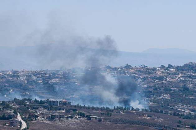 Smoke rises after Israeli strike hits southern Lebanon despite ceasefire MARJAYOUN, LEBANON - AUGUST 24: Smoke rises after an Israeli strike targeted the town of Khiam in the Marjayoun district of southern Lebanon, despite an existing ceasefire agreement, on August 24, 2026. Ramiz Dallah Anadolu Marjayoun Lebanon. Editorial use only. Please get in touch for any other usage.  Copyright: x2026xAnadoluxRamizxDallahx