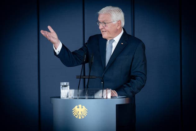 Schlüsselübergabe, temporärer Amtssitz, Bundespräsident, Frank-Walter Steinmeier Berlin, Amtssitz am Spreebogen, Ansprache, Schlüsselübergabe, temporärer Amtssitz, Bundespräsident, Frank-Walter Steinmeier Berlin Berlin GER *** Key handover, temporary official residence, Federal President, Frank-Walter Steinmeier, Berlin, official residence at the Spreebogen, speech, key handover, temporary official residence, Federal President, Frank-Walter Steinmeier, Berlin, Berlin, GER