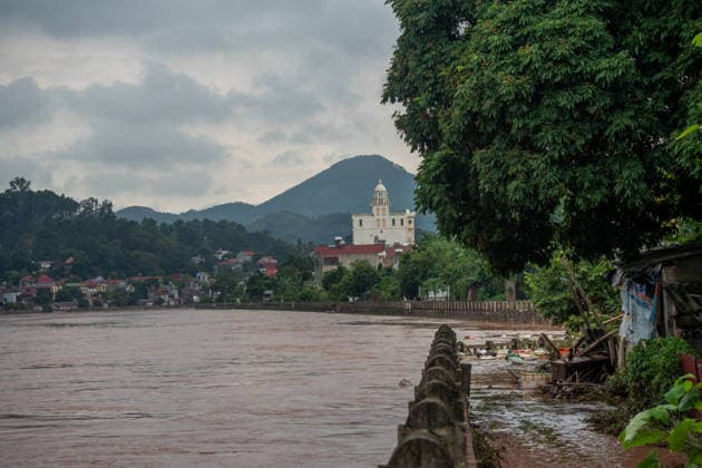 Typhoon Narra floods Lang Son, Vietnam LANG SON, VIETNAM - AUGUST 24: Floodwaters are seen along a riverbank following heavy rains in Lang Son, Vietnam, on August 24, 2026. Heavy rains associated with Typhoon No. 4 caused flooding that affected homes, roads and businesses across the province. Magdalena Chodownik Anadolu Lang Son Viet Nam. Editorial use only. Please get in touch for any other usage.  Copyright: x2026xAnadoluxMagdalenaxChodownikx
