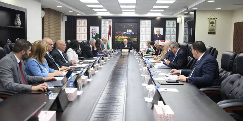 Palestinian Prime Minister Chairs Weekly Cabinet Meeting in Ramallah Palestinian Prime Minister Mohammad Mustafa chairs the weekly cabinet meeting in Ramallah, in the West Bank, on August 24, 2026. The cabinet warned of a sharp and accelerating deterioration in humanitarian conditions in the Gaza Strip amid severe shortages of aid and restrictions on its entry. Photo by Prime Minister Office apaimages Ramallah West Bank Palestinian Territory 240826_Ramallah_PMO_00(1) Copyright: xapaimagesxPrimexMinisterxOfficex xapaimagesx